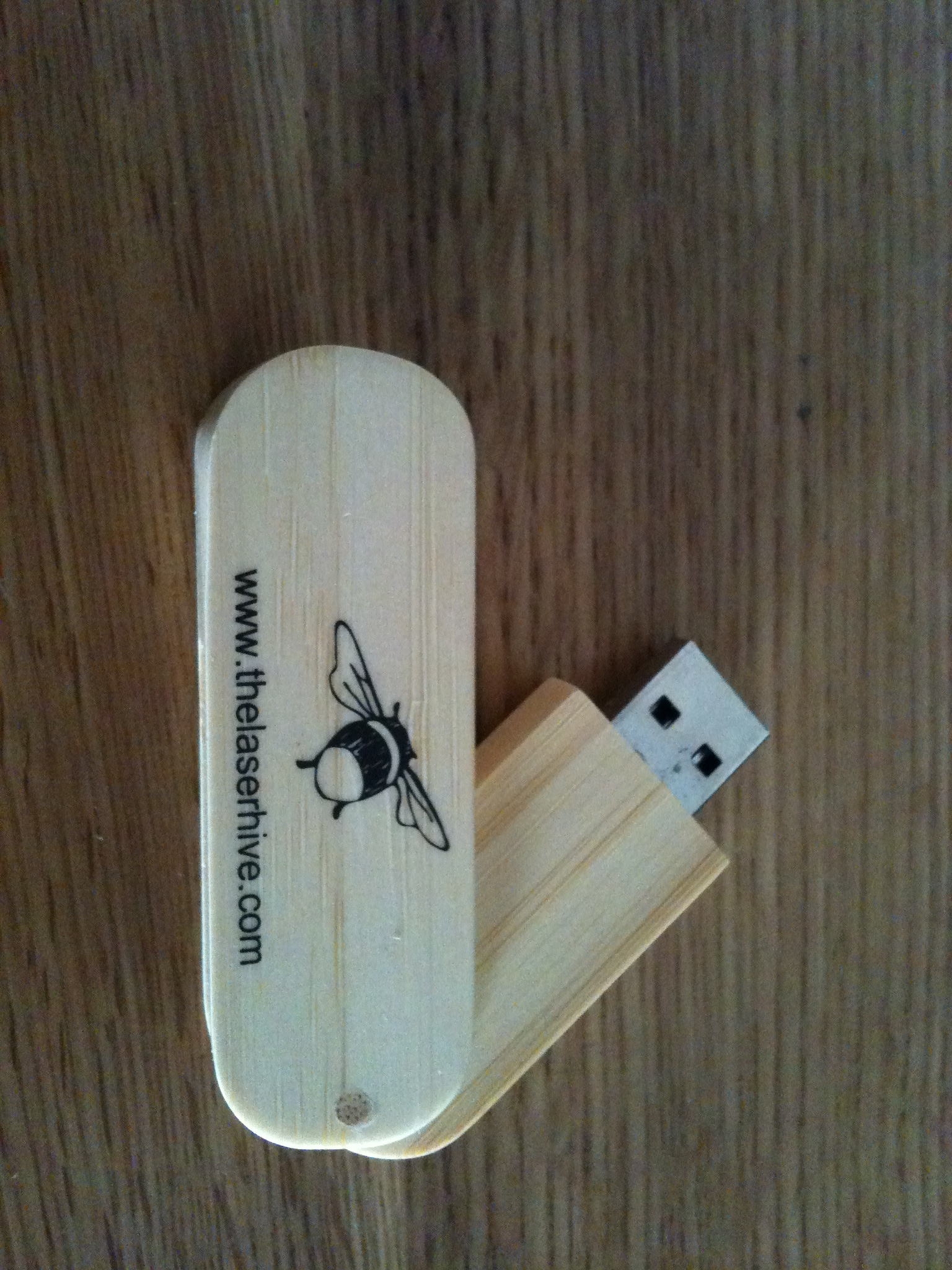 Clé
USB TheLaserHive Clé
USB TheLaserHive
